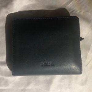 Black Fossil RFID genuine leather bifold wallet